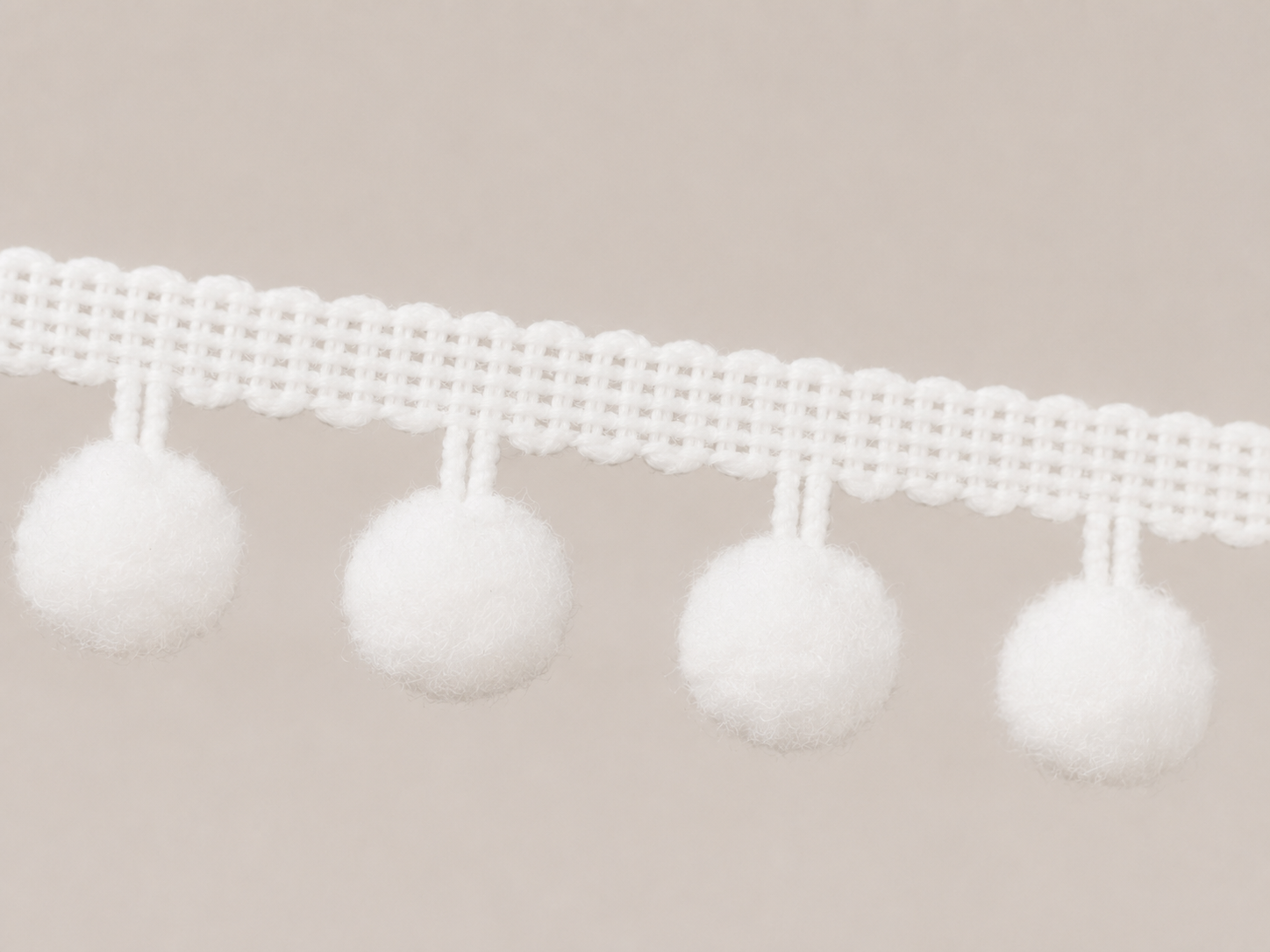 Lace sample 04